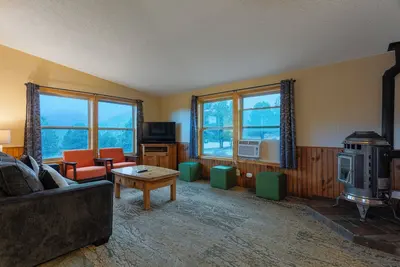 Image de 6 chambres, 12 couchages, Estes central, Abordable