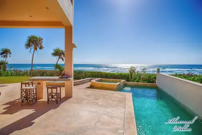 Image de Fantasea, superbe villa contemporaine au bord de l'océan, près d'Akumal!