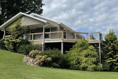 Image de Watauga's End Farm. Escapade Riverside à East Tn