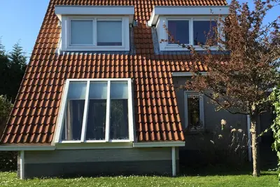 Image de Confortable villa de vacances dans le 5 étoiles Park Zeeland sur Grevelingenmeer \/ Brouwersdam