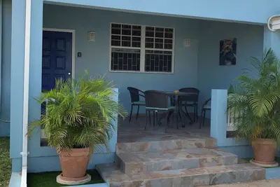 Image de Blue Haven House (Lieu, Lieu, Lieu), «A Home Away From Home»