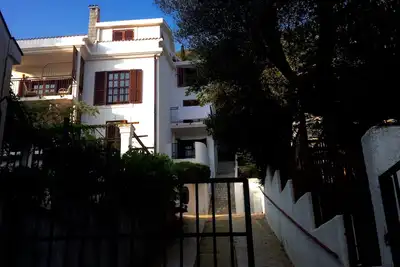 Zazenda House avec vue mer et montagne et jardin spacieux
