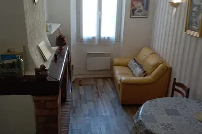 Image de Location appartement centre du village Entrecasteaux. Var