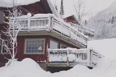 Image de Familial 2 chambres + 1 salle de bain (5 couchages) maison de ville à Kicking Horse Mtn