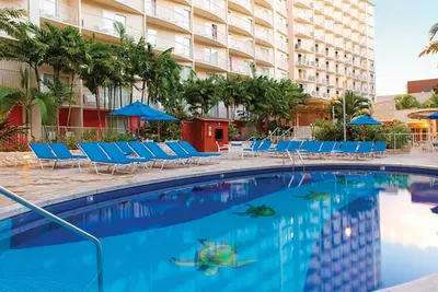 Image de Wyndham Ă Waikiki Beach Walk - Condo 2 chambres