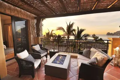 Image de Réductions disponibles (18 sept. -déc. 2019) Luxe 3br + den, excellent emplacement!