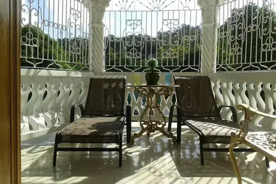 Image de Moderne 2 chambres avec plage à proximité