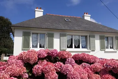 Image de Maison avec jardin clos au bord de la mer à proximité de Perros Guirec