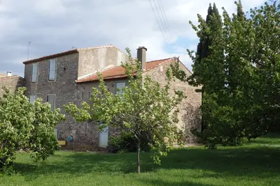 Image de \" Sophora\", Maison Familiale - Grand Jardin - Caunes Minervois - Aude
