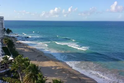 Image de Spectaculaire Ocean View Studio!