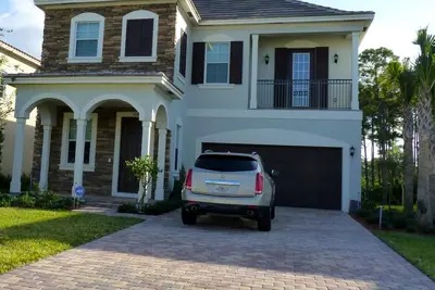 Image de Nouvellement construit Immaculée 4br \/ 3. 5ba Situé au cœur de Abacoa & Jupiter