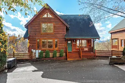 Image de Mountain Paradise. Luxe, Commodité, emplacement! Venez séjourner chez nous.