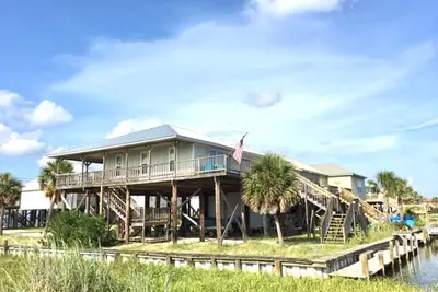 Maison de plage au bord de l'eau