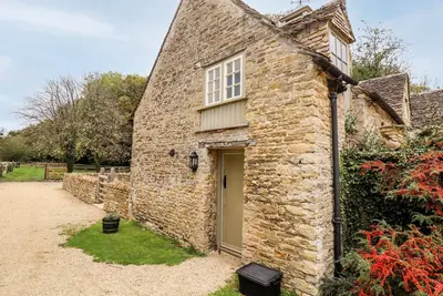 Image de La Tour De L'Horloge, avec un jardin au sud de Cerney, Cotswolds, Ref 999129