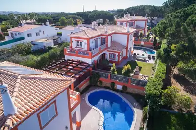 Image de Villa privée de 4 chambres Ribeiro avec piscine chauffée privée près d'Albufeira