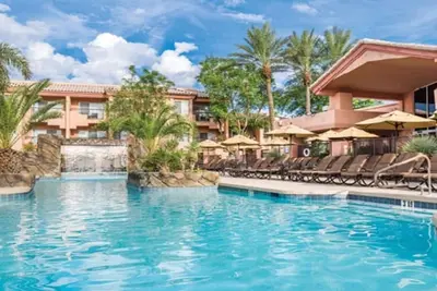 Image de Gestion des déchets Ouvert À distance de marche ** Scottsdale Villa Mirage Resort