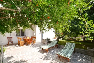Image de Dorotea 1, appartement 3 pièces pas cher pour 6 + 1 personnes, à 50m de la plage de galets