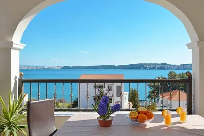 Arte, appt spacieux avec vue sur la mer, 4 + 1 personnes, à 80m de la plage