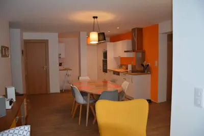 Image de Appartement 93 M2, 3 chambres avec terrasse, centre ville
