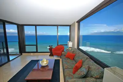 Image de Spectacular 270 Degre Views-Direct Oceanfront Au Coin! Premium 2br / 2ba!