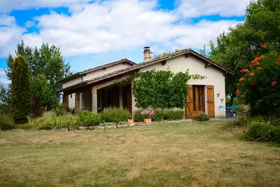 Image de Maison Secluded Attach Grand jardin, verger et Lotissement