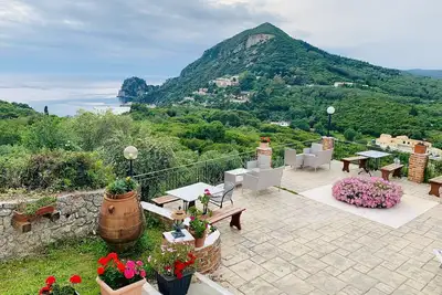 Image de Ambre Villa est 15 du Corfu Golf Club \/ incroyable vue panoramique