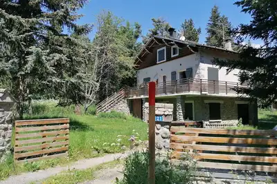 Image de Bas de chalet dans un lieu calme à proximité des pistes Pyrennees 2000