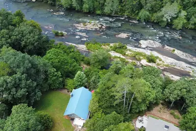 Image de River House avec vue exceptionnelle