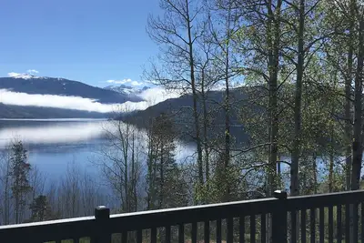 Image de Incroyable vue sur le lac Granby - location d'été complète