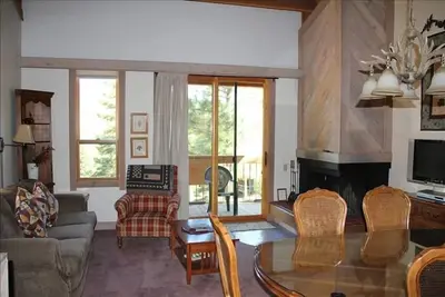 Image de Deal! Northstar Lake Tahoe Maison de ville. Privé, amélioré.