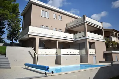 Appartement de luxe Adria 2 avec piscine