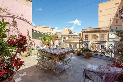 Image de Appartement Giulia est un appartement spacieux et luxueux Proche Teatro Massimo