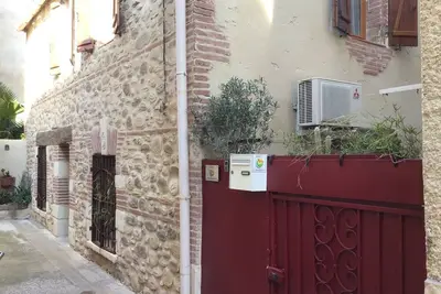 Image de Maison de village 70m2 climatisée atypique avec terrasse et garage.