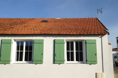 Image de Charmante maison Charentaise sur l’île d’Oléron, et sa Cabine de plage