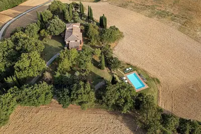 Image de Offres SPÉCIALES - Villa Avec Piscine - 4 km de Cetona