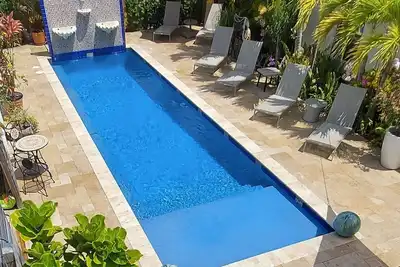 Image de Grande villa 1br avec piscine au sel - à pied de l'avenue / plages (Iii)