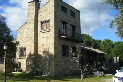 Image de Magnifique maison de campagne avec piscine à 35 km de Madrid