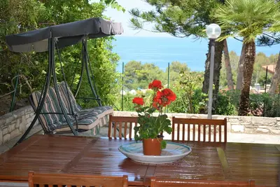 Image de Villa Sara. accès direct à la plage en face de la réserve du Zingaro