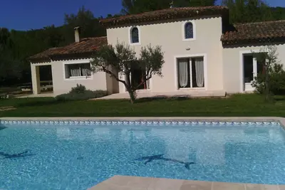 Image de Villa Provençale avec Piscine Privee