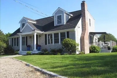 Image de 1 bloc de Private Deeded Beach sur la baie Lewis