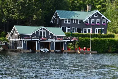 Image de Belle retraite en bord de mer, sur la rive ouest pacifique de Lake Placid!
