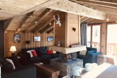 Image de Silverchalet - 15 people - Grand Confort - On the slopes - Sauna \/ Jacuzzi