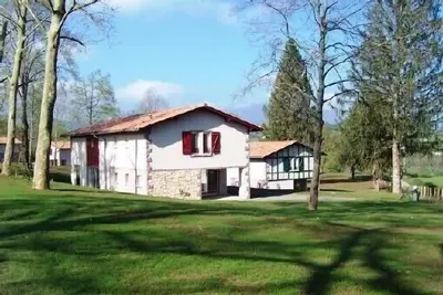 Image de Voir Promotion 2024! Domaine du Lac d Harrieta : Vous vacances au Pays basque