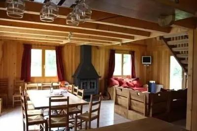 Image de Chalet en bois + équipements haut de gamme, +pisc intérieure chauffée