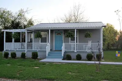 Image de Circle P Cabins - First Monday Trade Days - Maintenant avec 3 cabines sur 3 acres