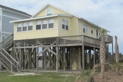 Image de Charme Oceanfront Cottage sur Holden Beach-Informez-vous sur notre tarif spécial Fête du Travail