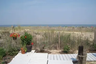 Image de Oceanfront indirect 3br / 2ba - Vues sur l'océan! Accès direct à la plage et piscine