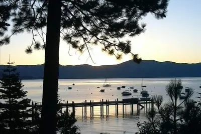 Image de Lakefront N Lake Tahoe W Beach et Pier Privé /, Great Views