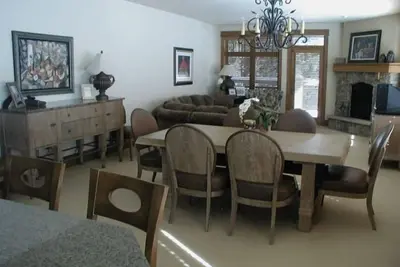 Image de Quatre chambres de luxe de ski in, ski out au Lone Eagle