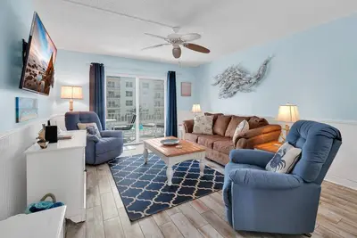 Image de Sea Coast Gardens Condo confortable sur la plage No-Drive